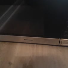microwave oven