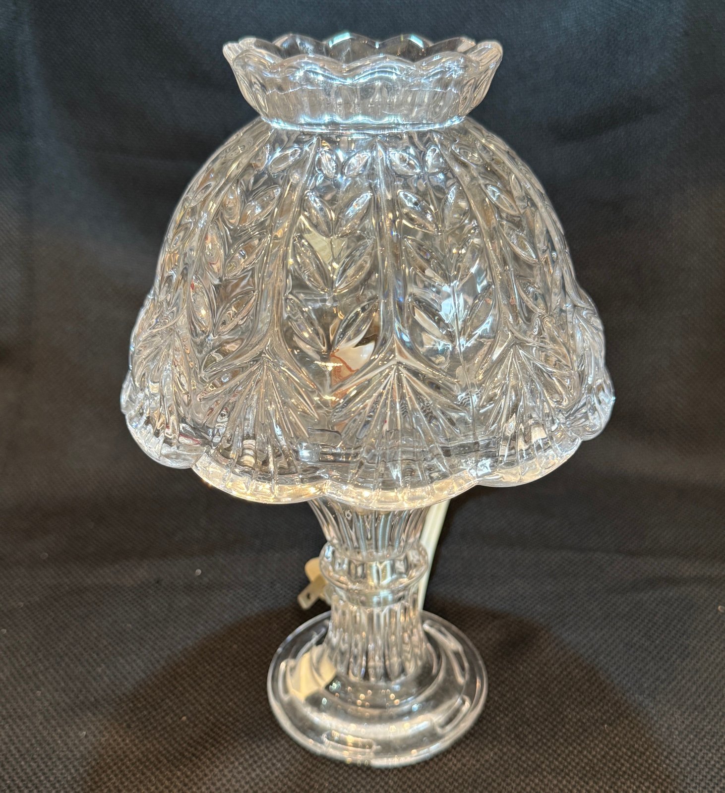 Vintage CRYSTAL CLEAR 24% Lead Crystal Boudoir Lamp Made In Germany EUC