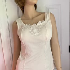 Cinema Etoile LACE V NECK CAMISOLE TOP