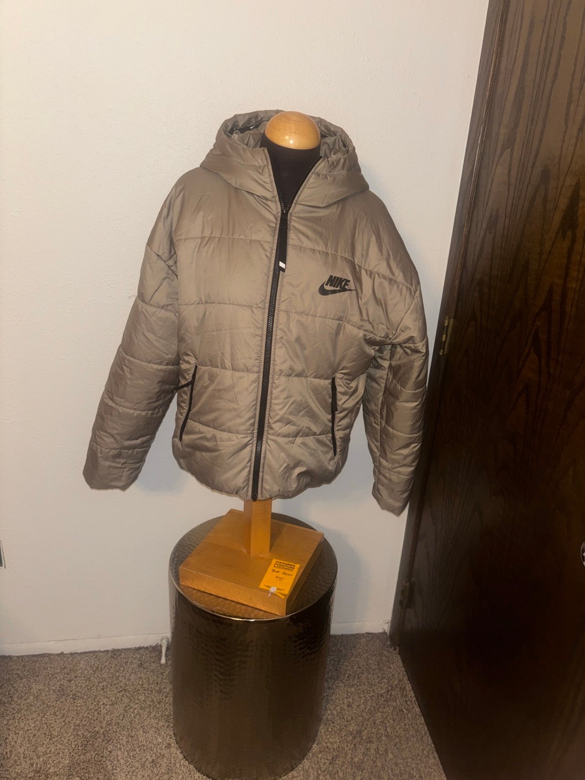 Nike Therma-Fit Puffer Coat size Medium