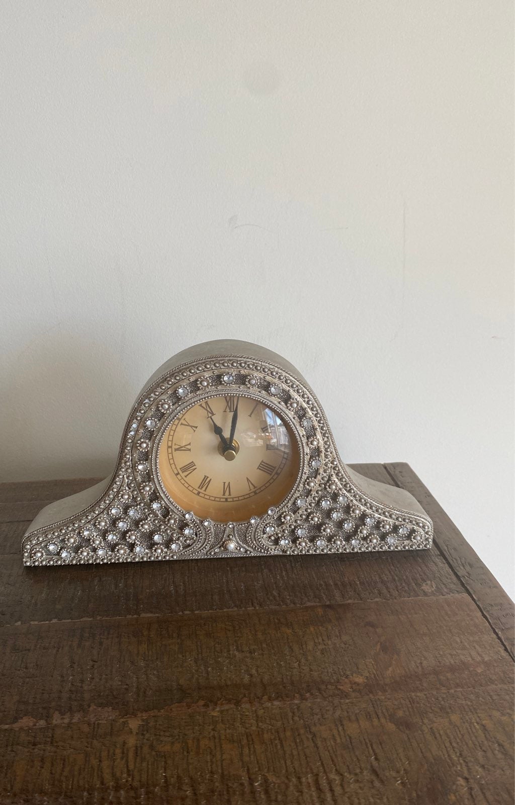 Desk clock