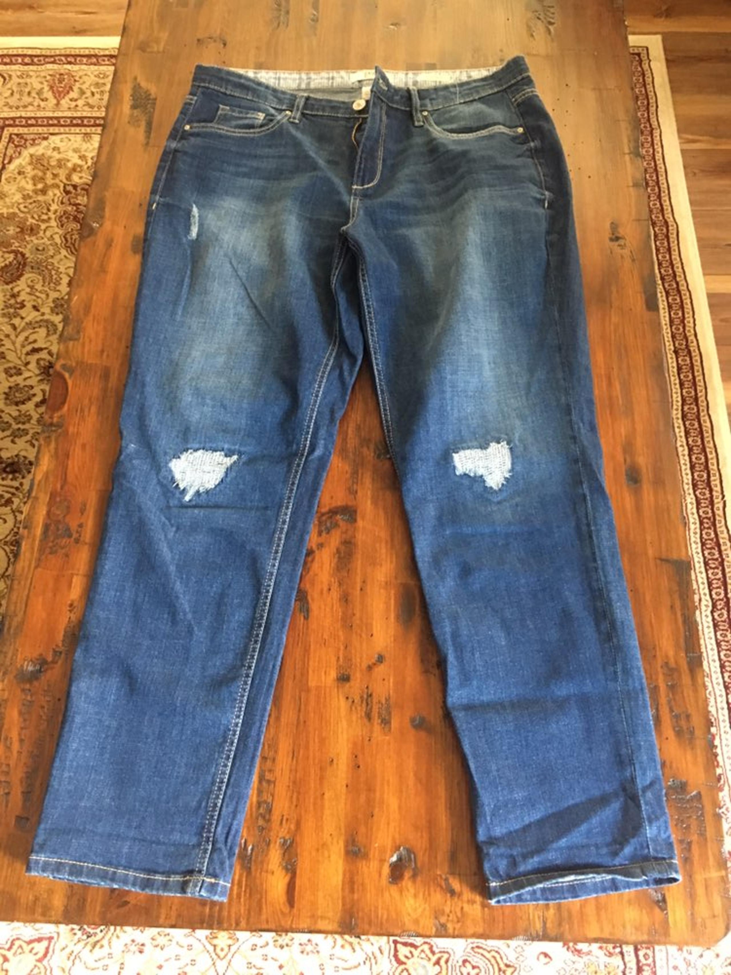 womens jeans size 12 - American Vintage