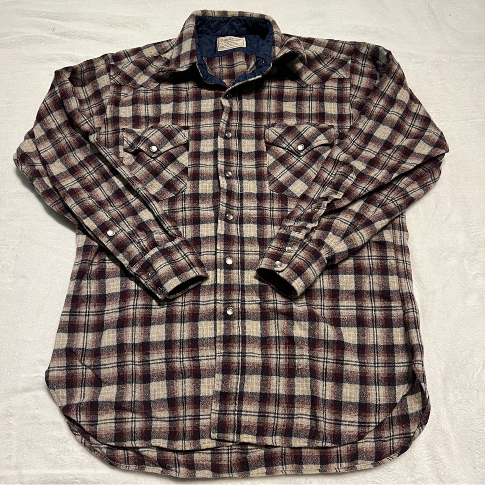 Pendleton Vintage Wool Plaid Flannel Men’s Large Long Sleeve Button Down