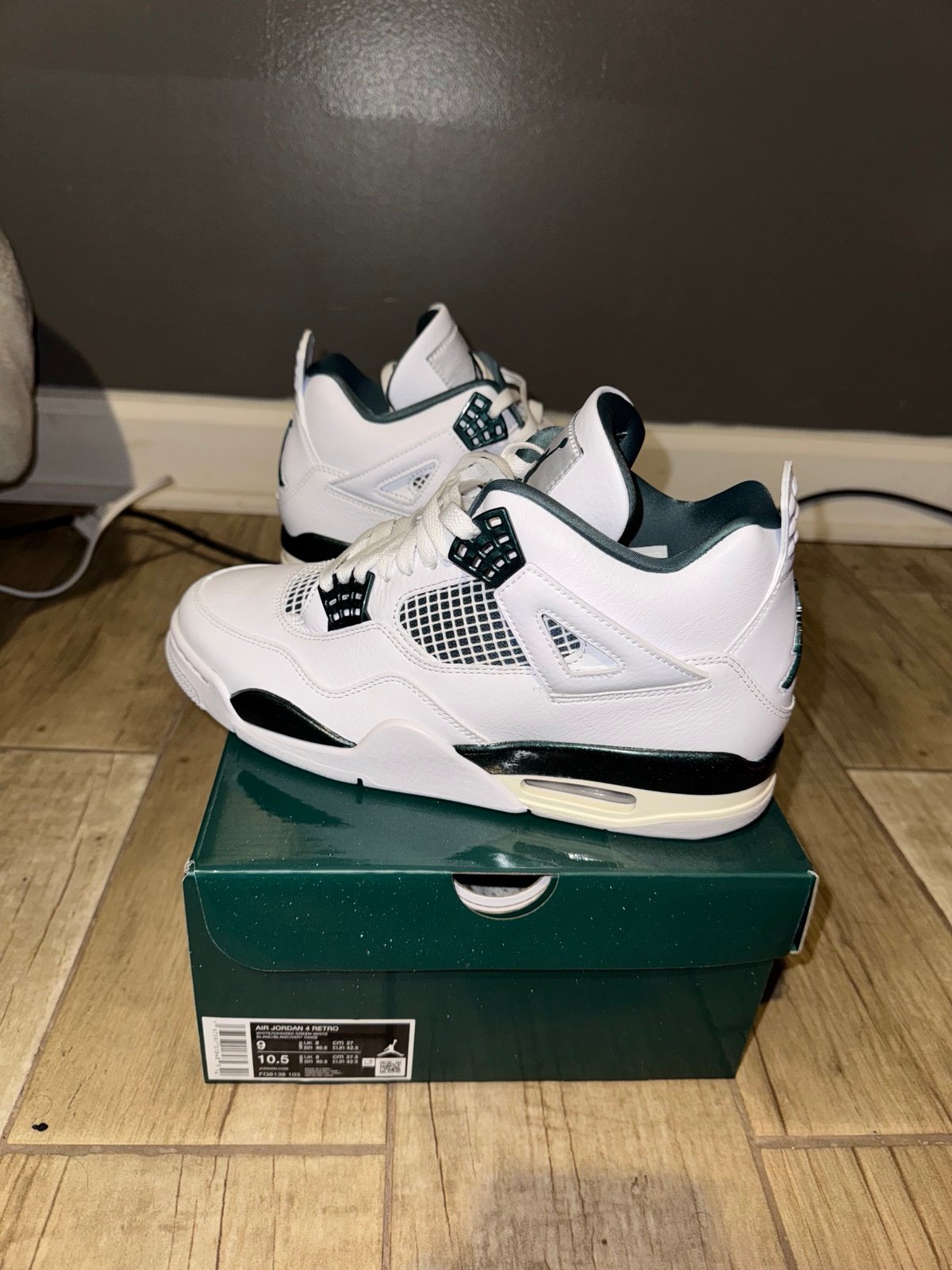Jordan 4 Oxodized Green