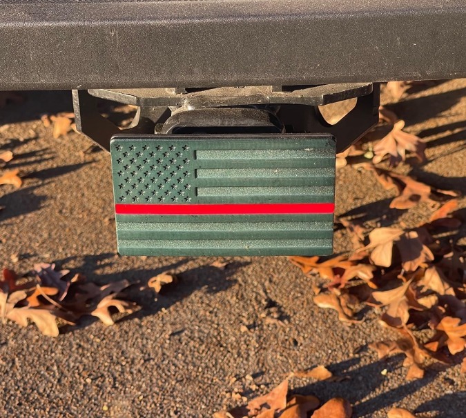 USA Flag Metal Trailer Hitch Cover w/ Anti-Rattle Hitch PinBolt Fits 2 Receiver