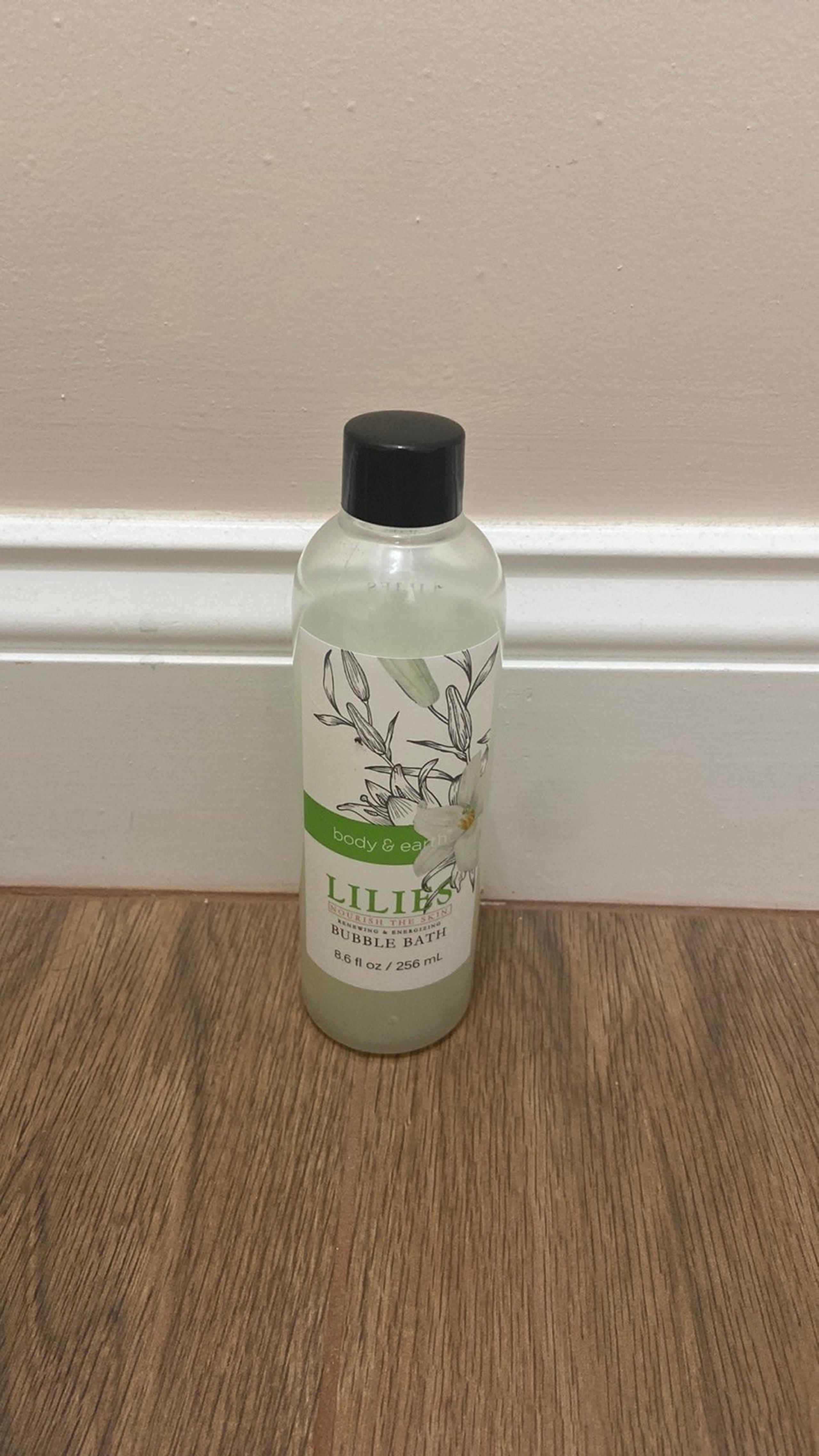 lilies bubble bath