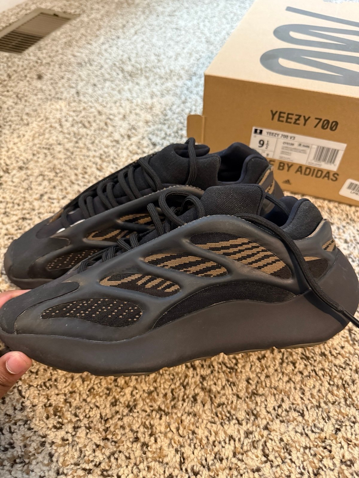 Yeezy 700 v3 Clay Brown
