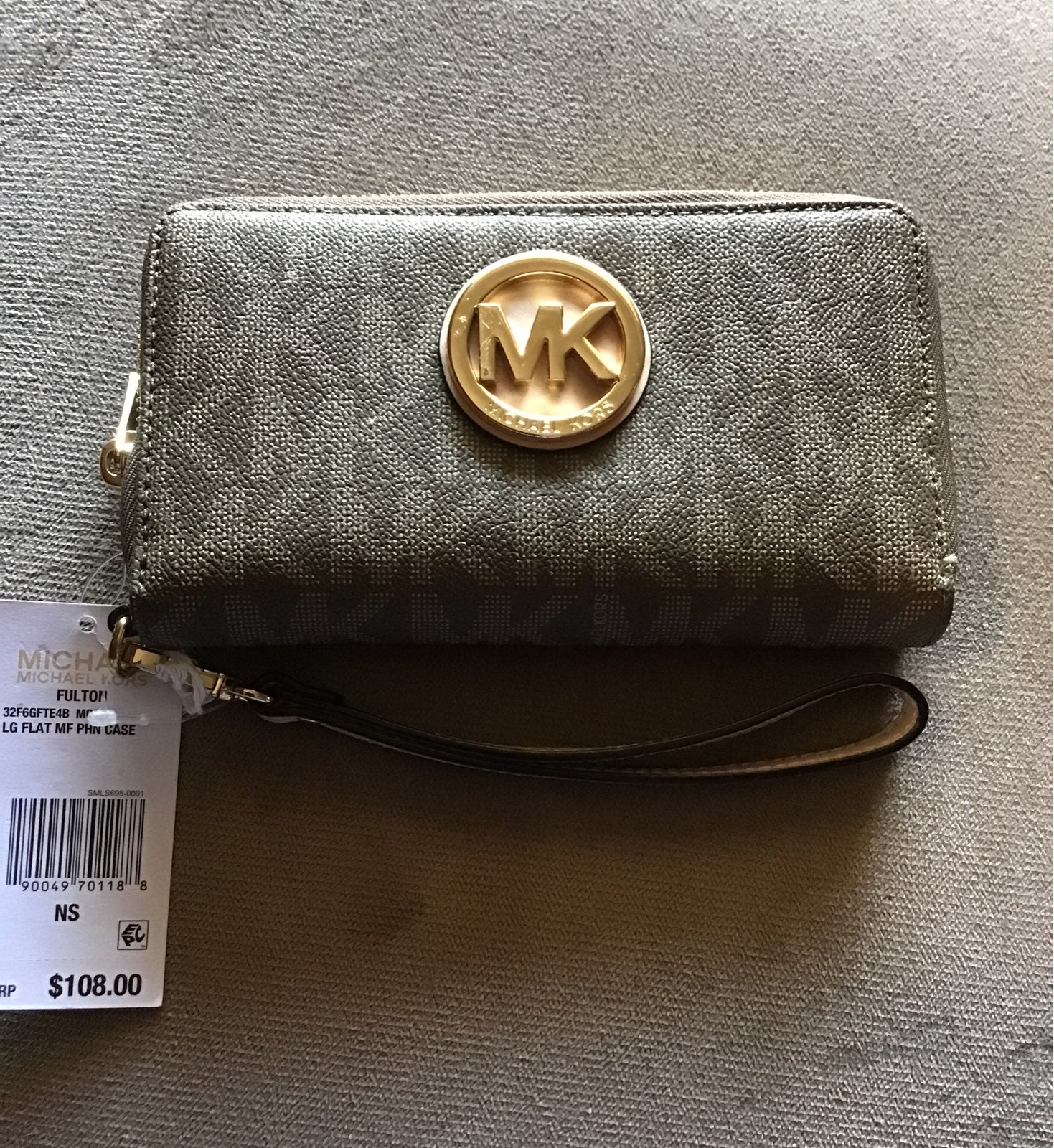 Michael Kors wristlet wallets for women