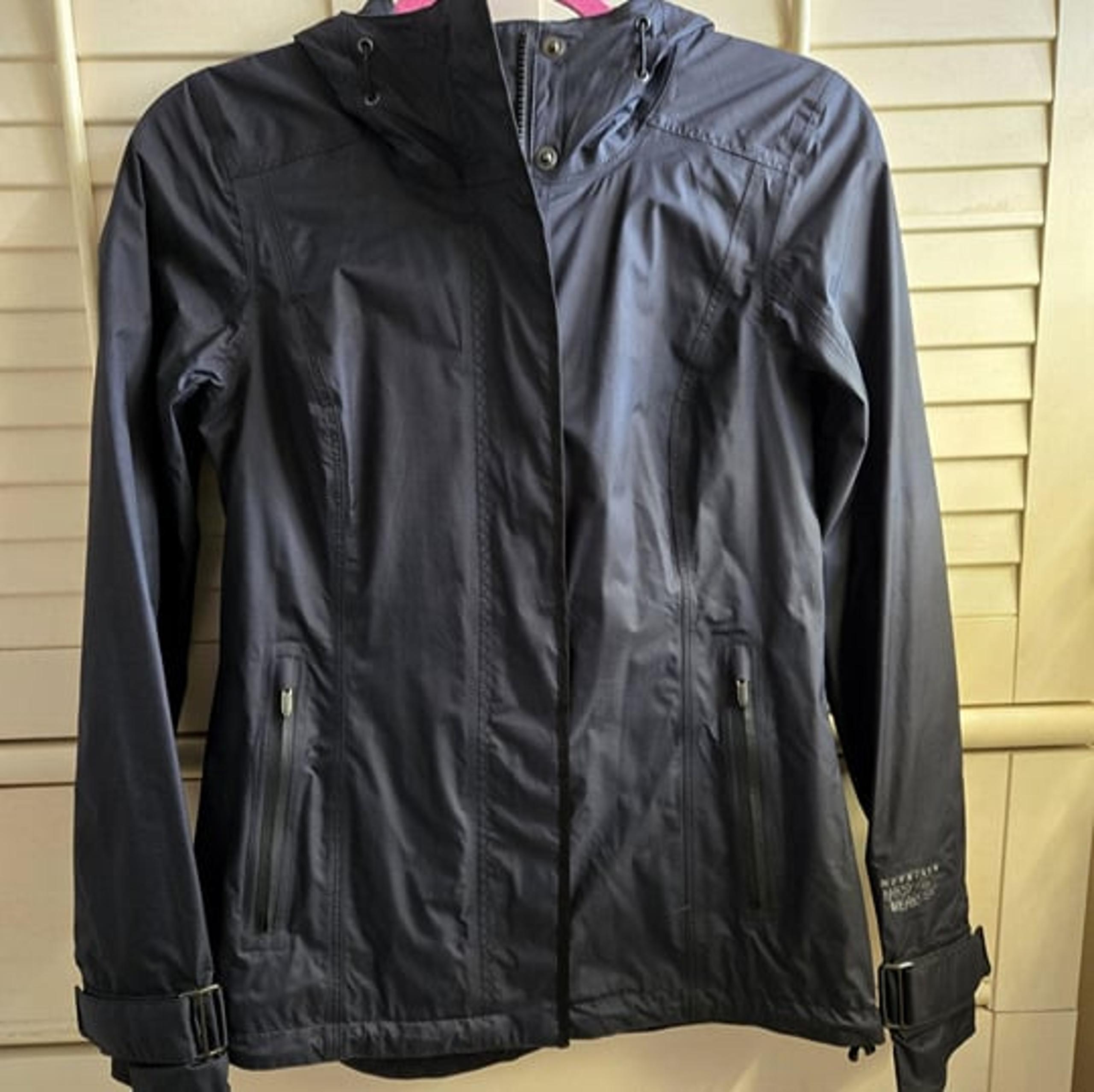 Mountain Hardwear Rain Jacket Wind Breaker Nylon Hooded Lined Dark Blue