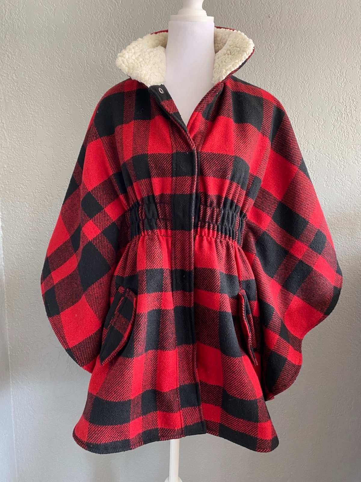 Jolt clearance cape coat