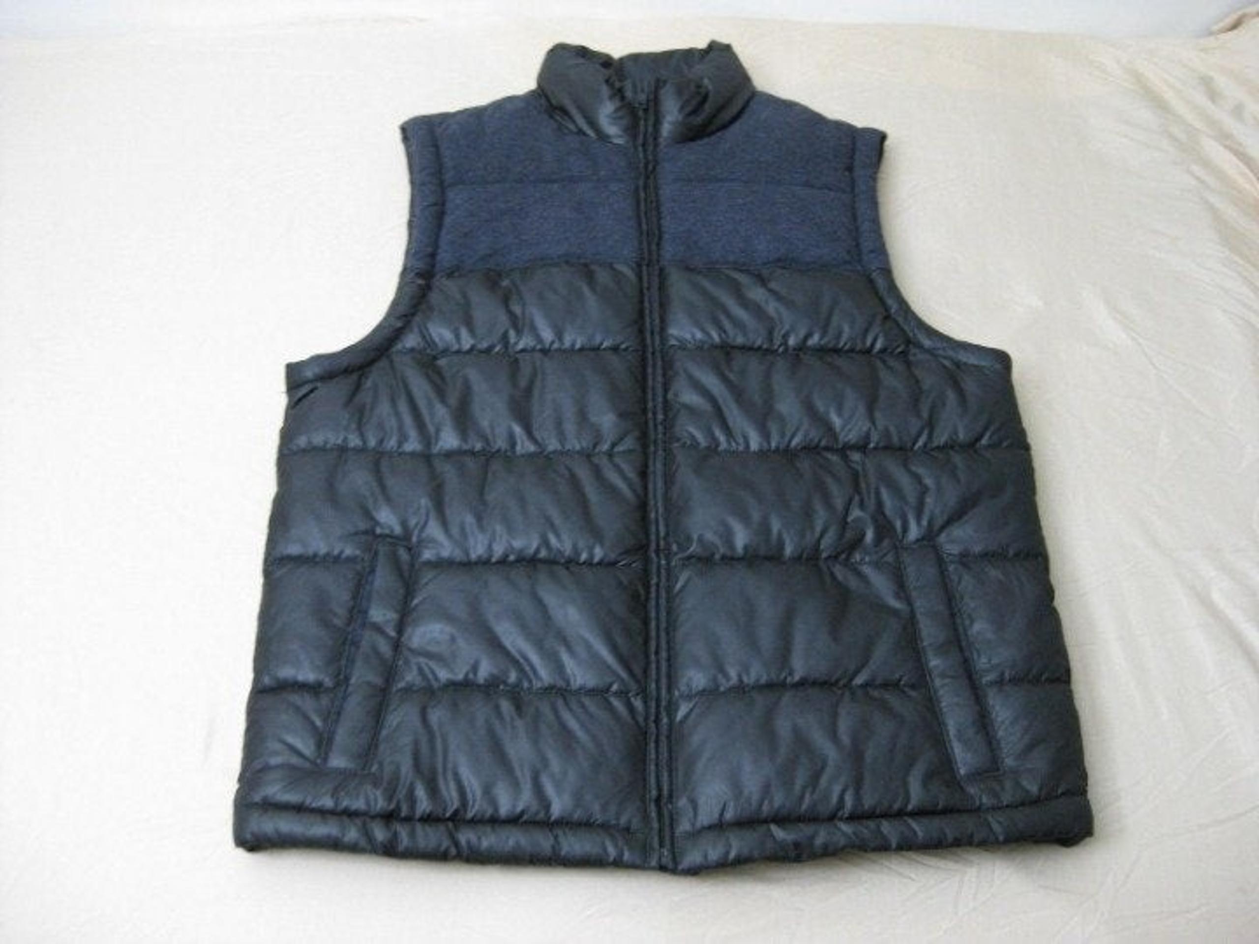Alfani Slim Fit Puffer Vest (Men Medium)