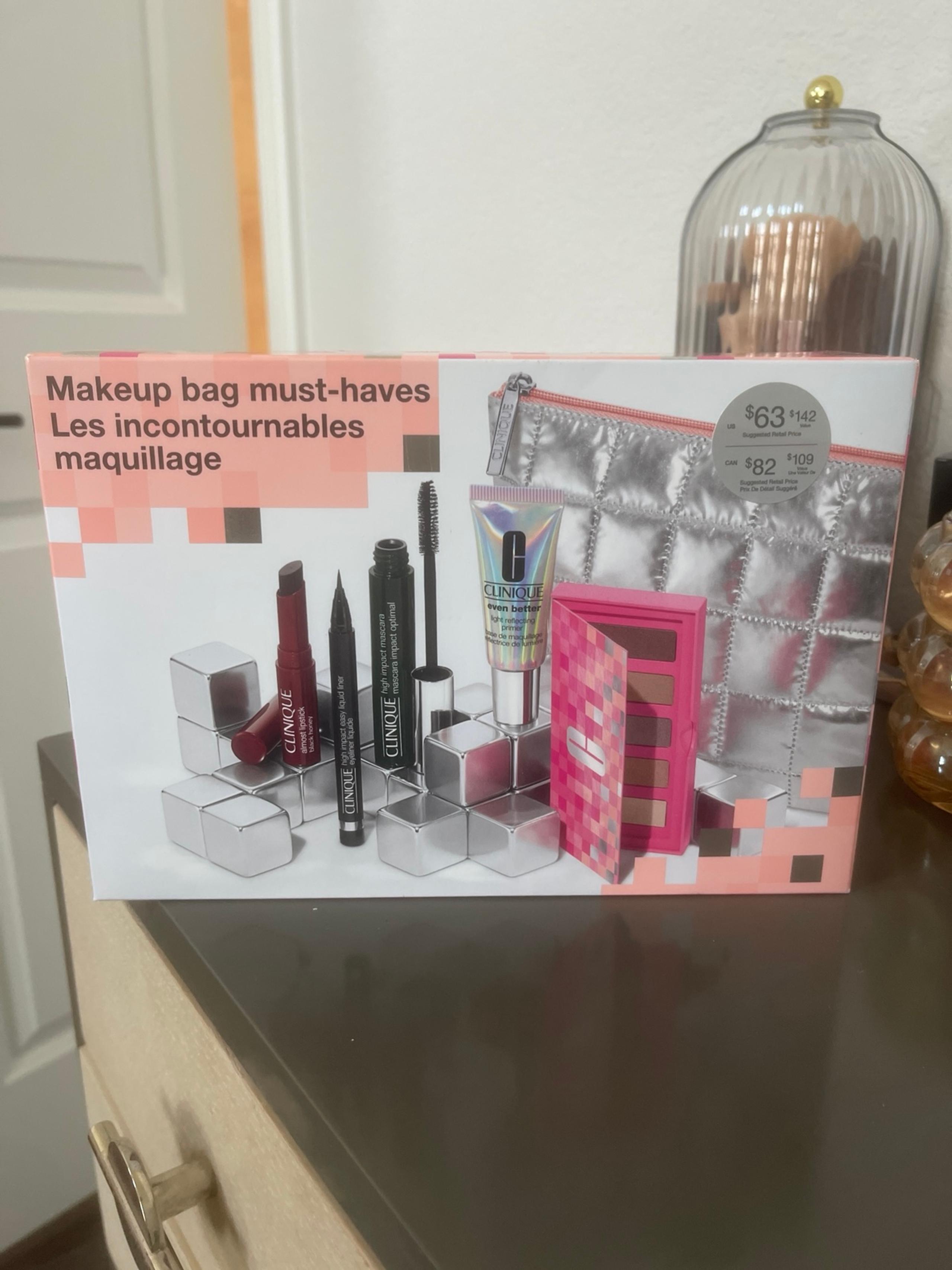 New Clinique makeup bag gift set