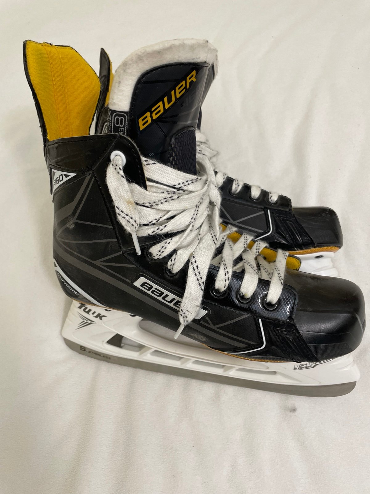 Skates