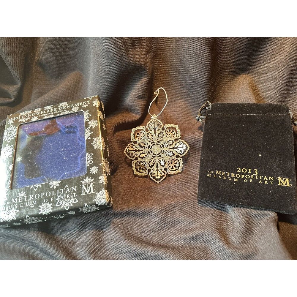 2013 The metropolitan Museum Of Art Sterling Silver Snowflake Ornament