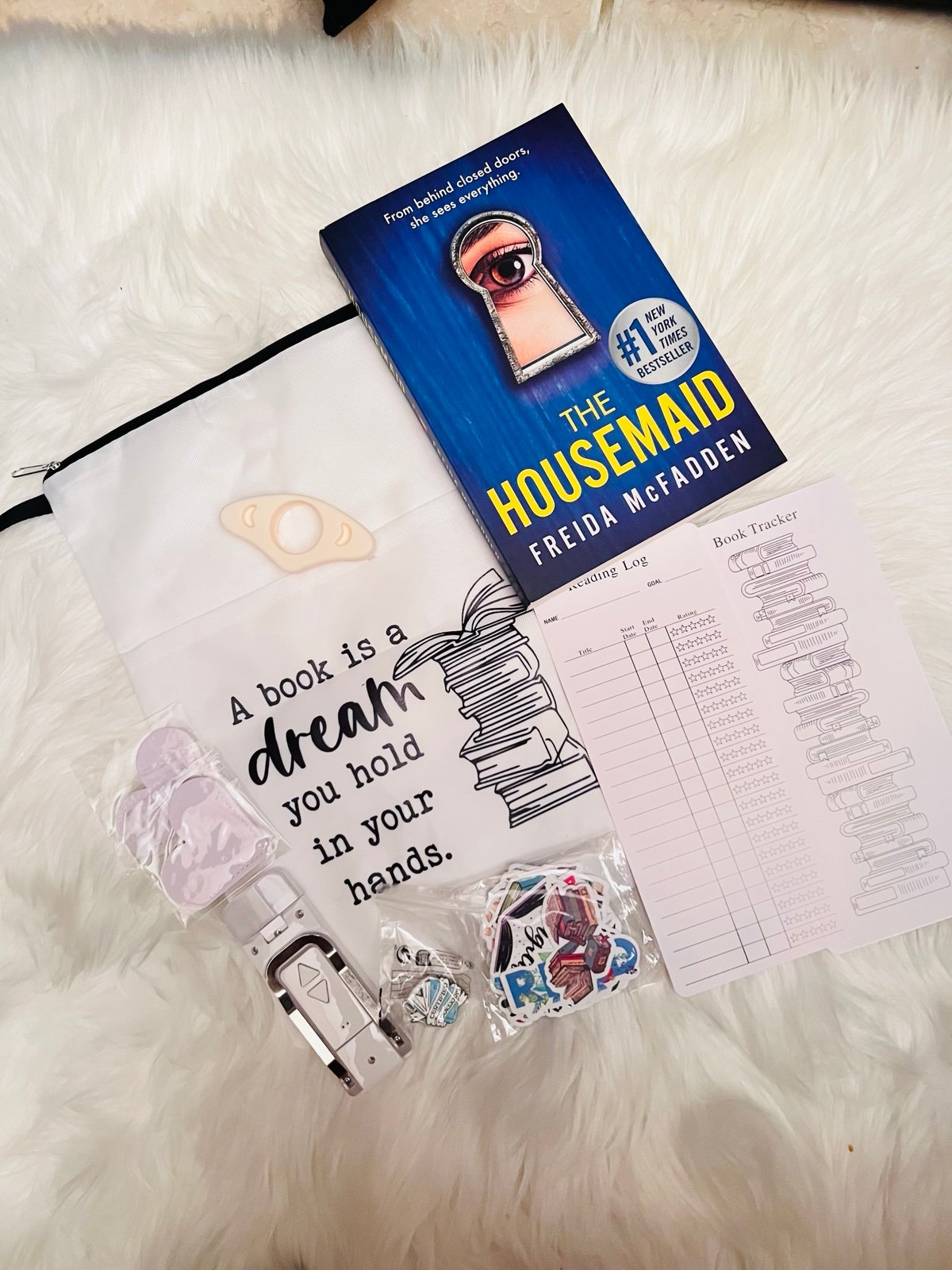Bookish Bundle- The Housemaid