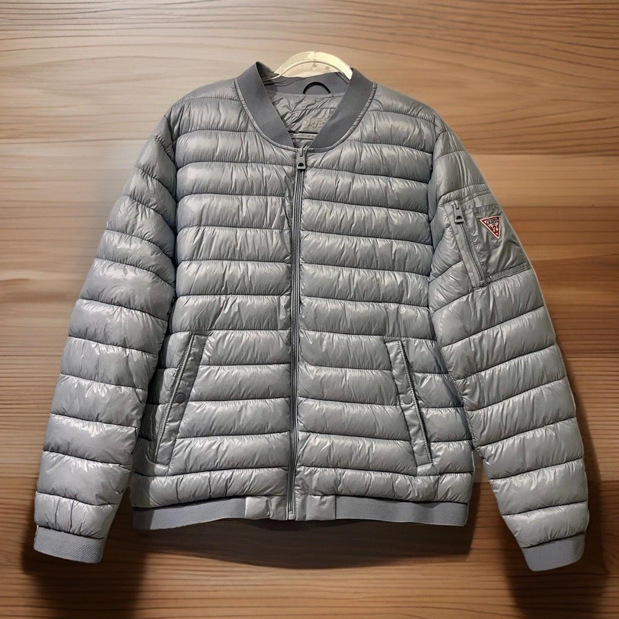 GUESS Lightweight Puffer Baseball Bomber Utility Jacket Mens XL Light Blue Retro