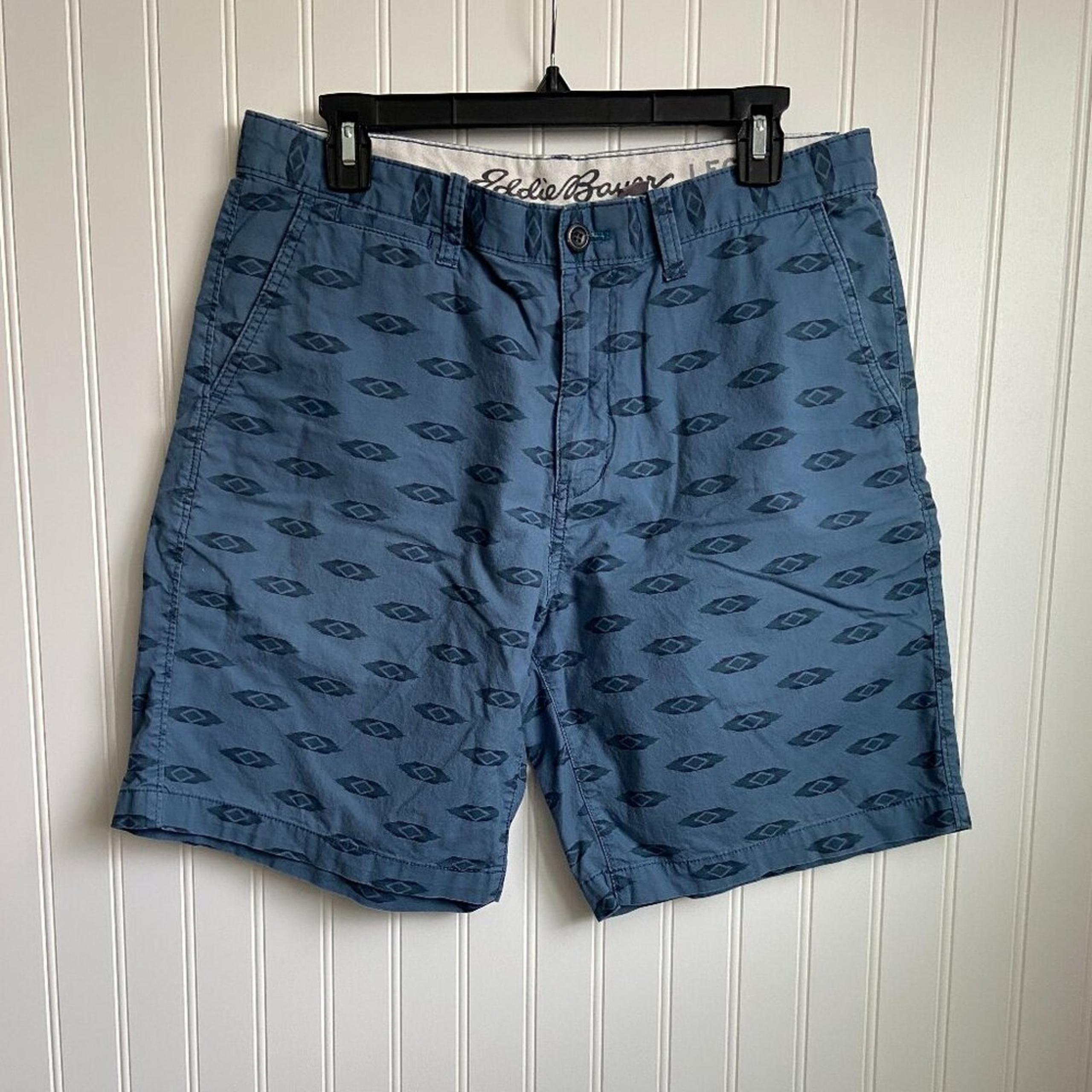 Eddie Bauer Shorts Mens 33 Blue Geometric Legend Wash Khaki Chinos Flat Front