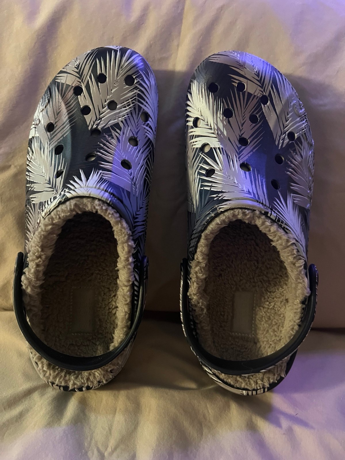 Crocs Unisex Black/Palms Baya Lined Clog Mule size 11 Multi Color