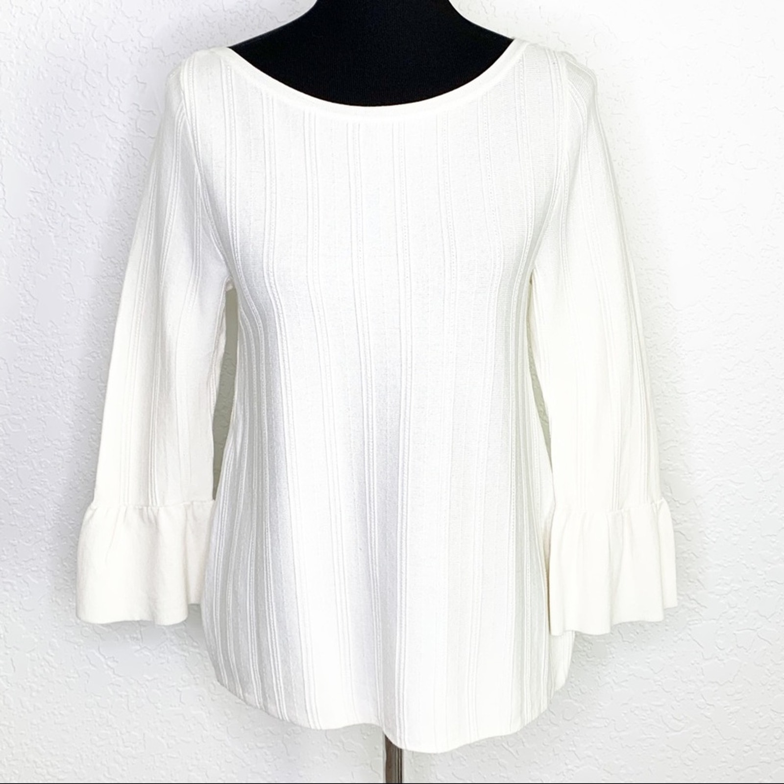 Ann Taylor ivory cream ribbed bell sleeve knit sweater NWT size Small