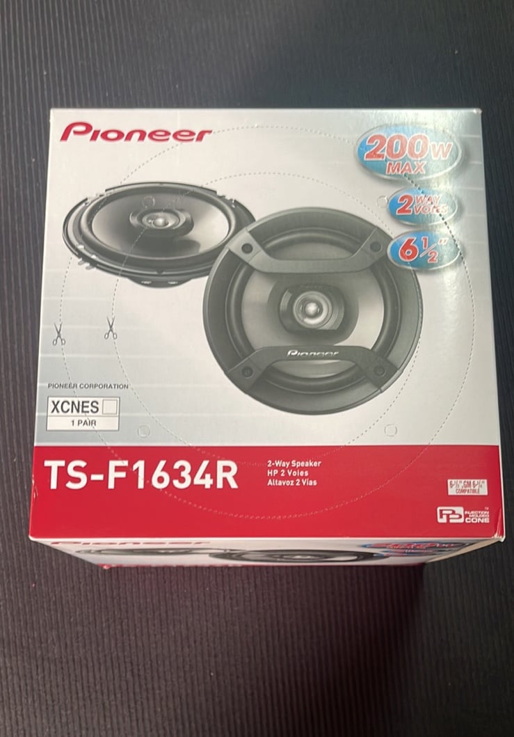 Pioneer 6 1/2 car speakers