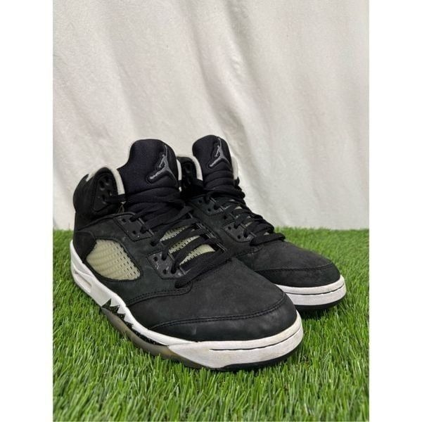 Size 10.5 Nike Air Jordan 5 Retro Moonlight Oreo 2021 CT4838-011 OG box