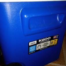 Igloo cooler brand new great for hot days