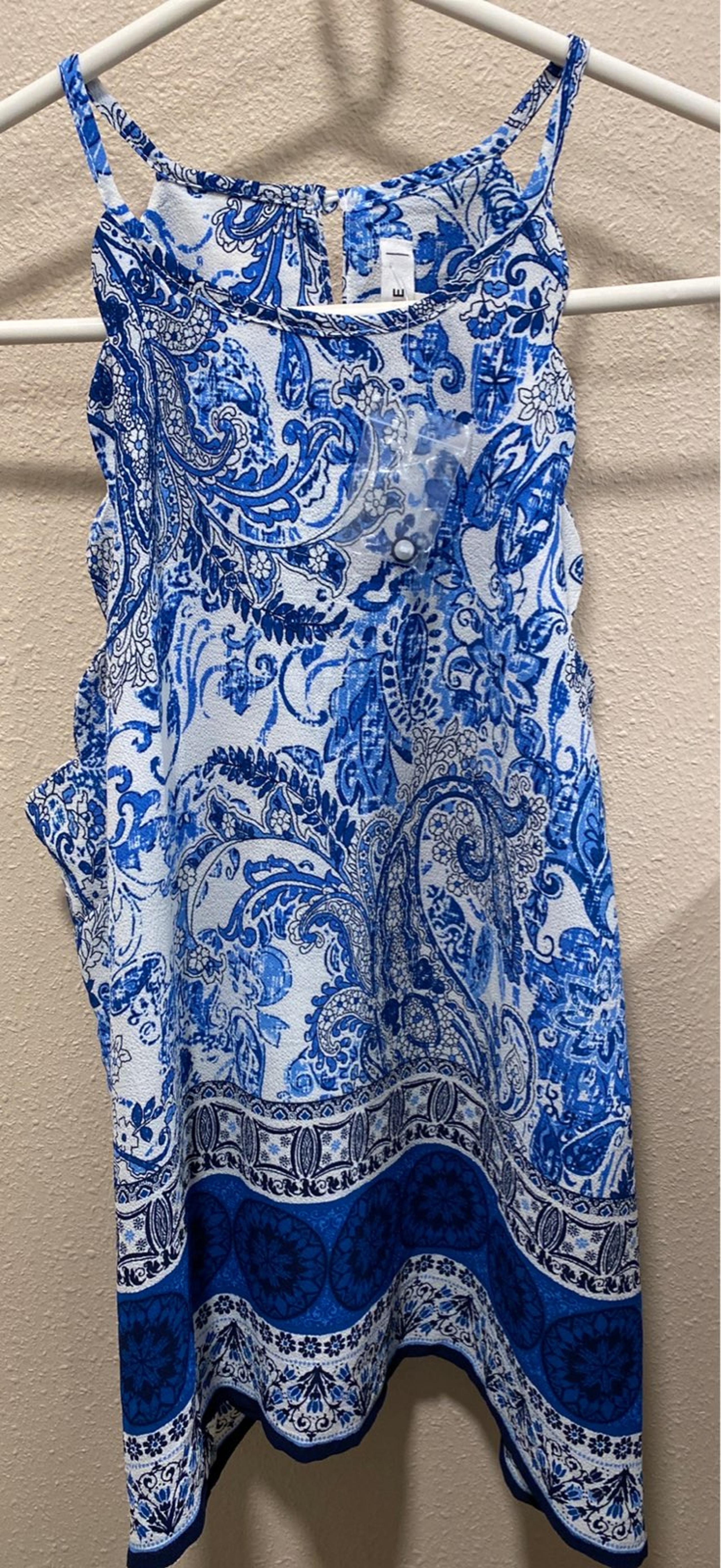 Sz M MINE Womens Blue Paisley Tank Top