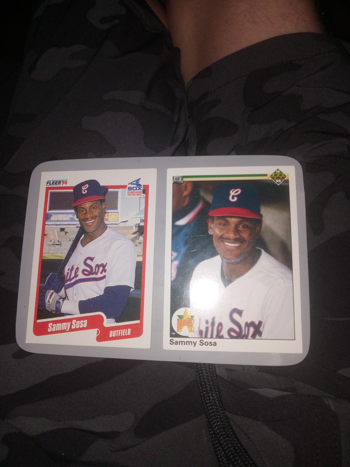 Sammy Sosa Fleer 1990 #548 and UpperDeck #17 baseball card