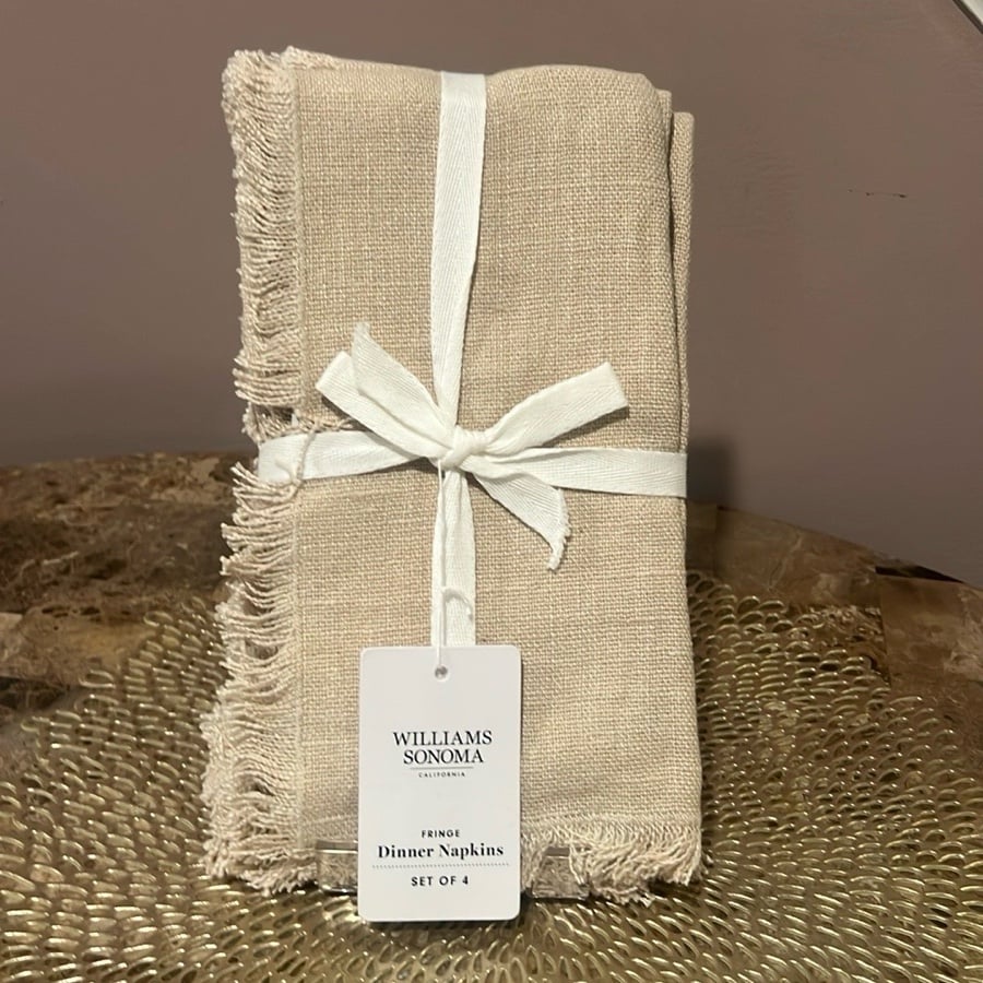Williams Sonoma “Fringe” Linen Napkins, Set of 4