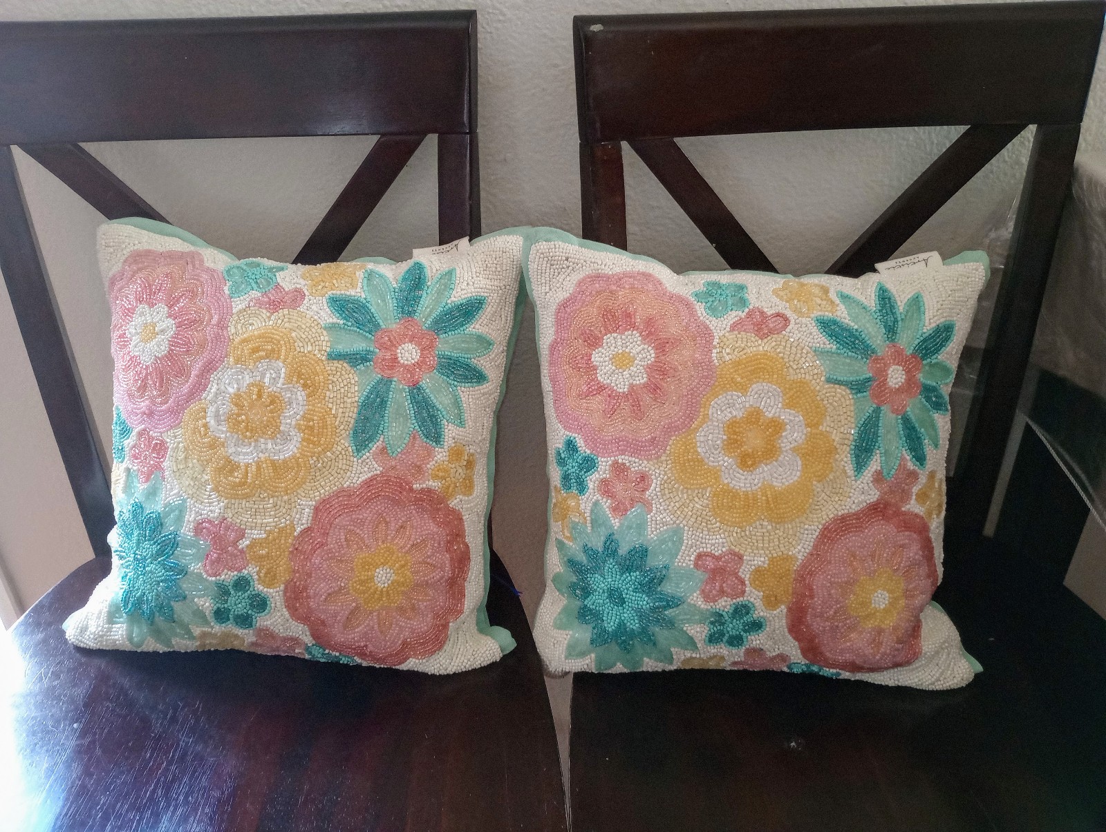 Artístic Accents 100% Beaded Throw pillows