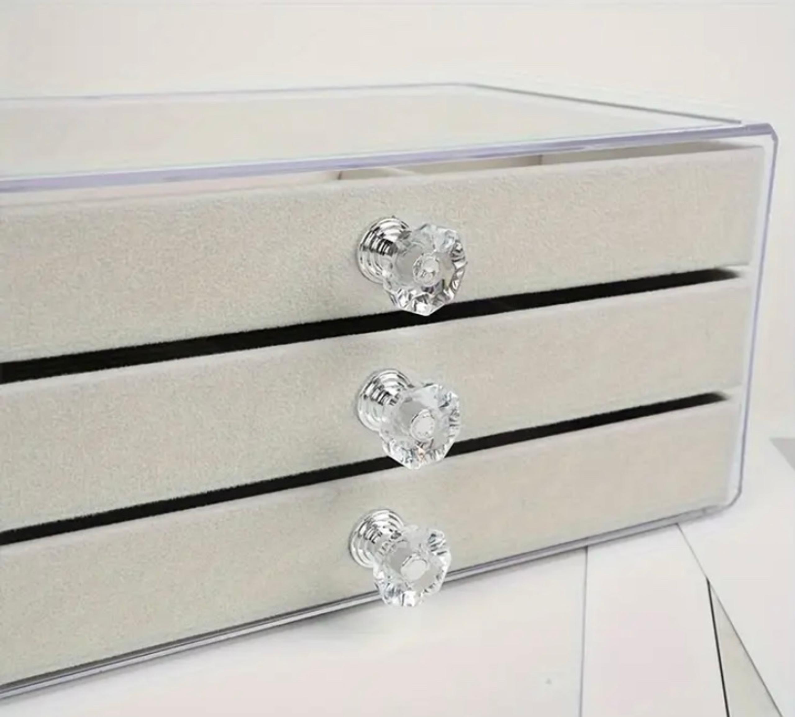 Cute 3 drawer jewelry box