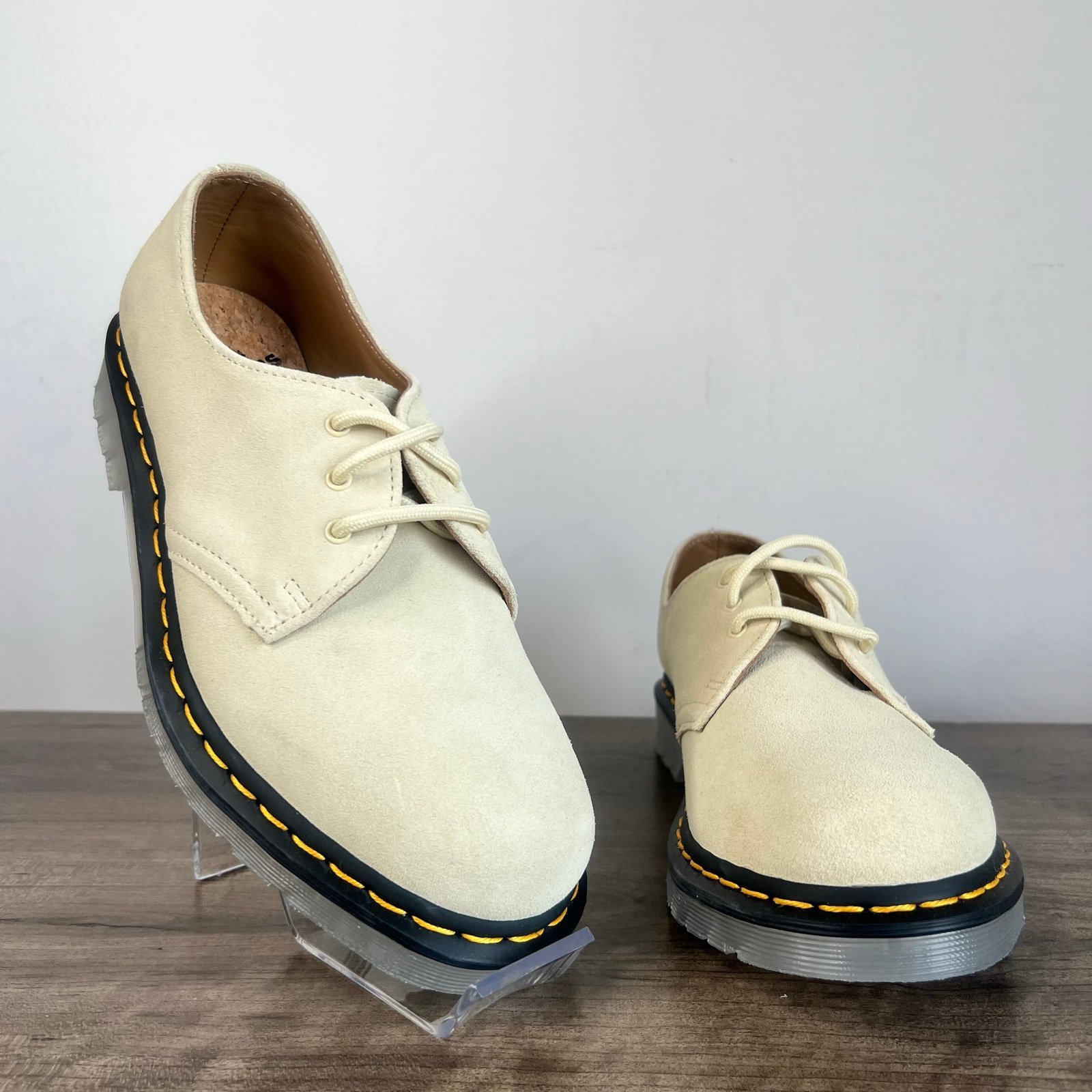 Dr. Martens 1461 Iced Suede Cream Oxford Unisex Shoe Size 7 or 8 SKU#24525