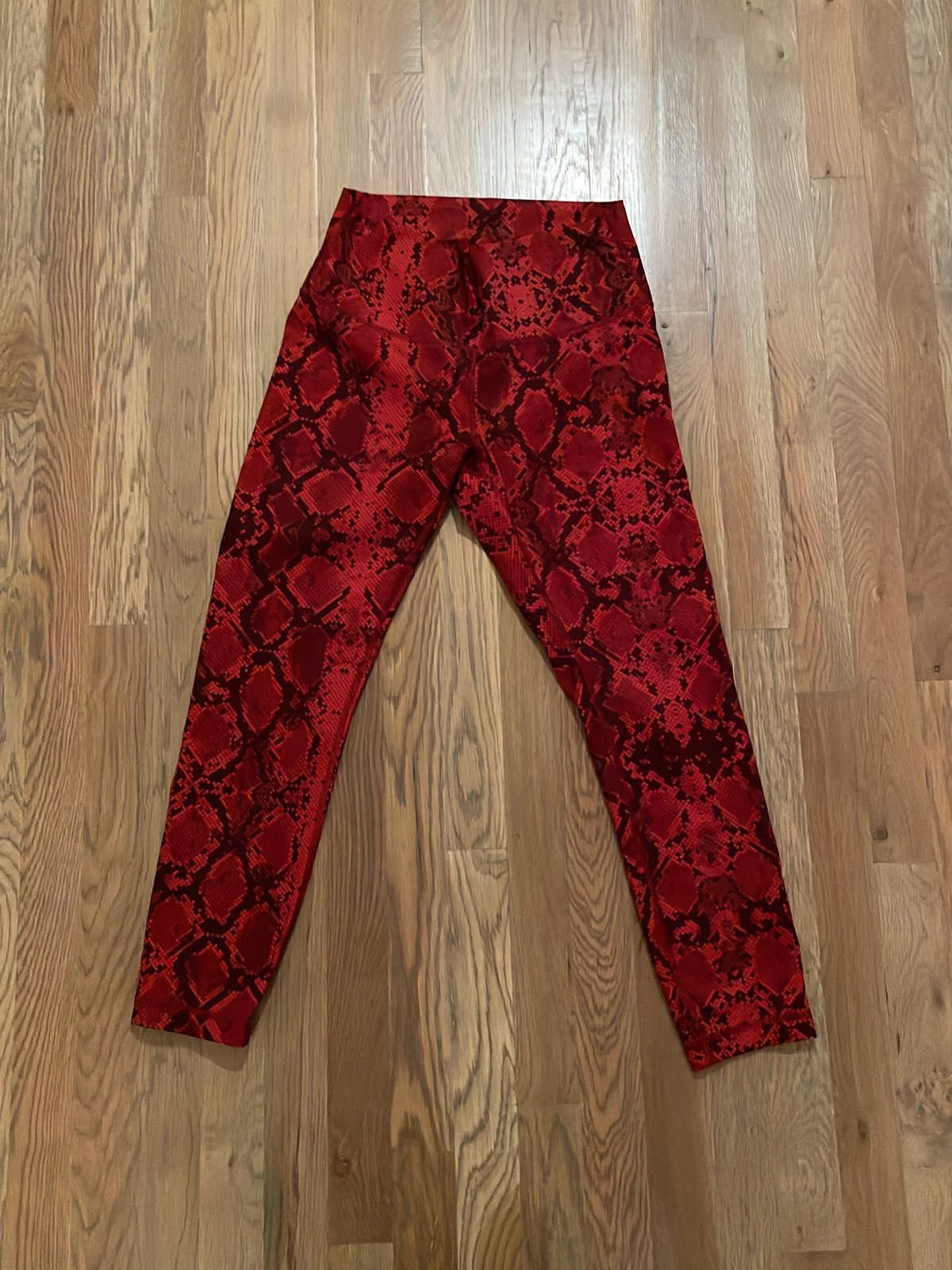 Lululemon Wunder under leggings