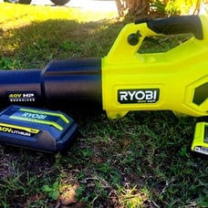 Ryobi 40V HP Brushless 650CFM 160MPH Leaf Blower W/Battery & Charger RY404014BTL