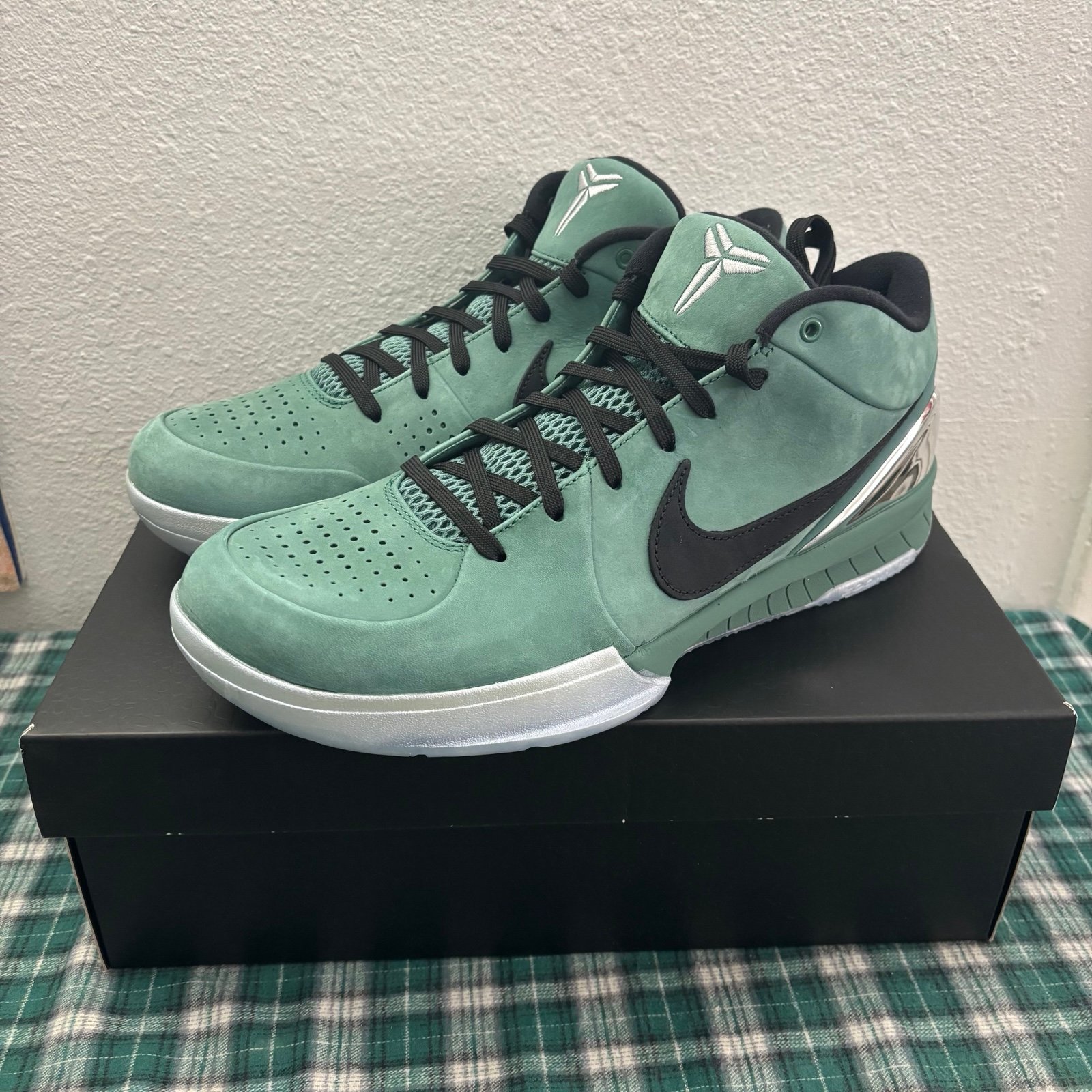 Nike Zoom Kobe 4 Protro ‘Girl Dad’
