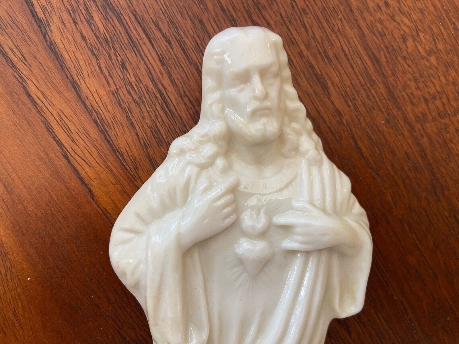 VINTAGE Belleek Irish Porcelain “Sacred Heart” Holy Water Font Jesus