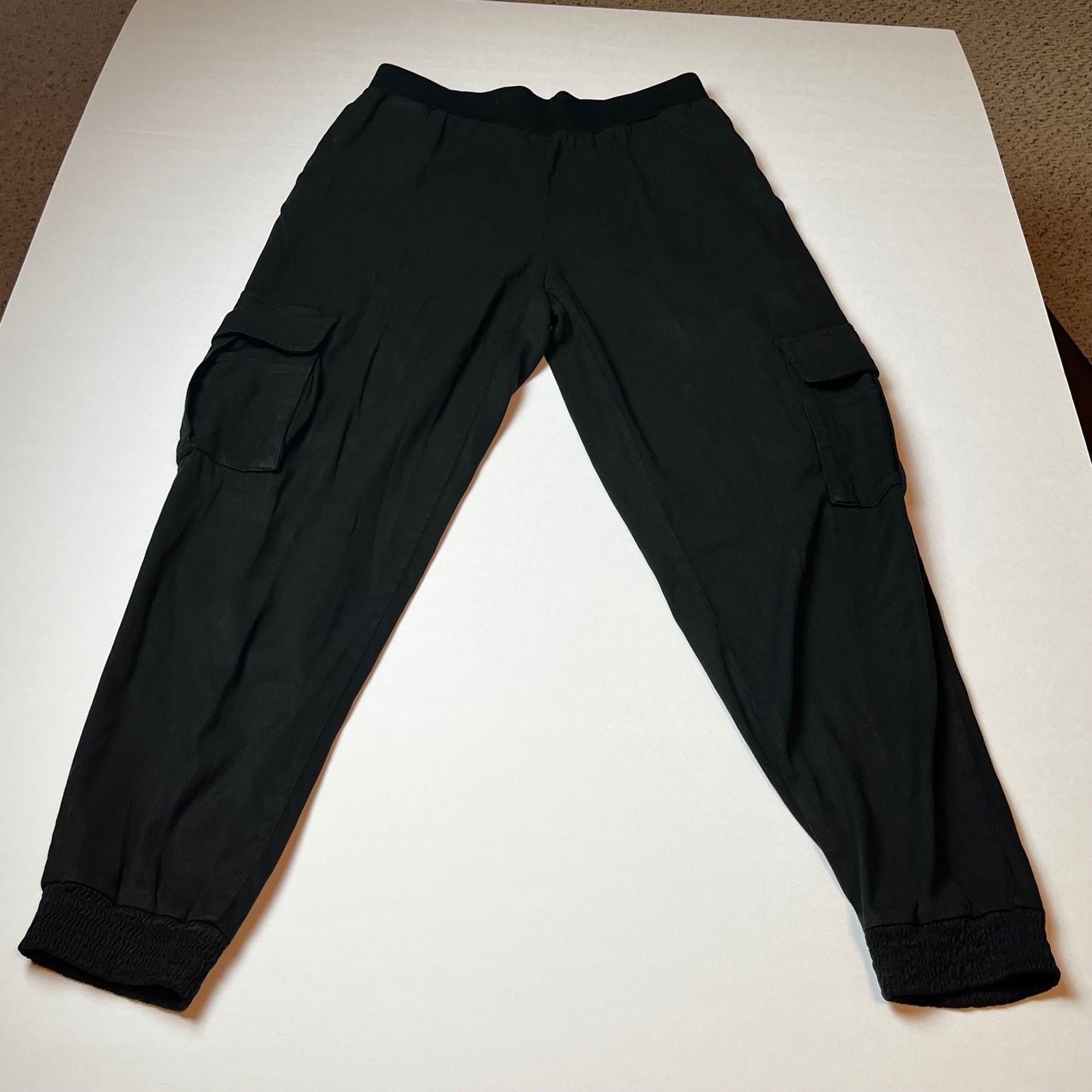 Alice + Olivia Womens Size Small Black Cargo Jogger Pull On Pant Ankle Lyocell