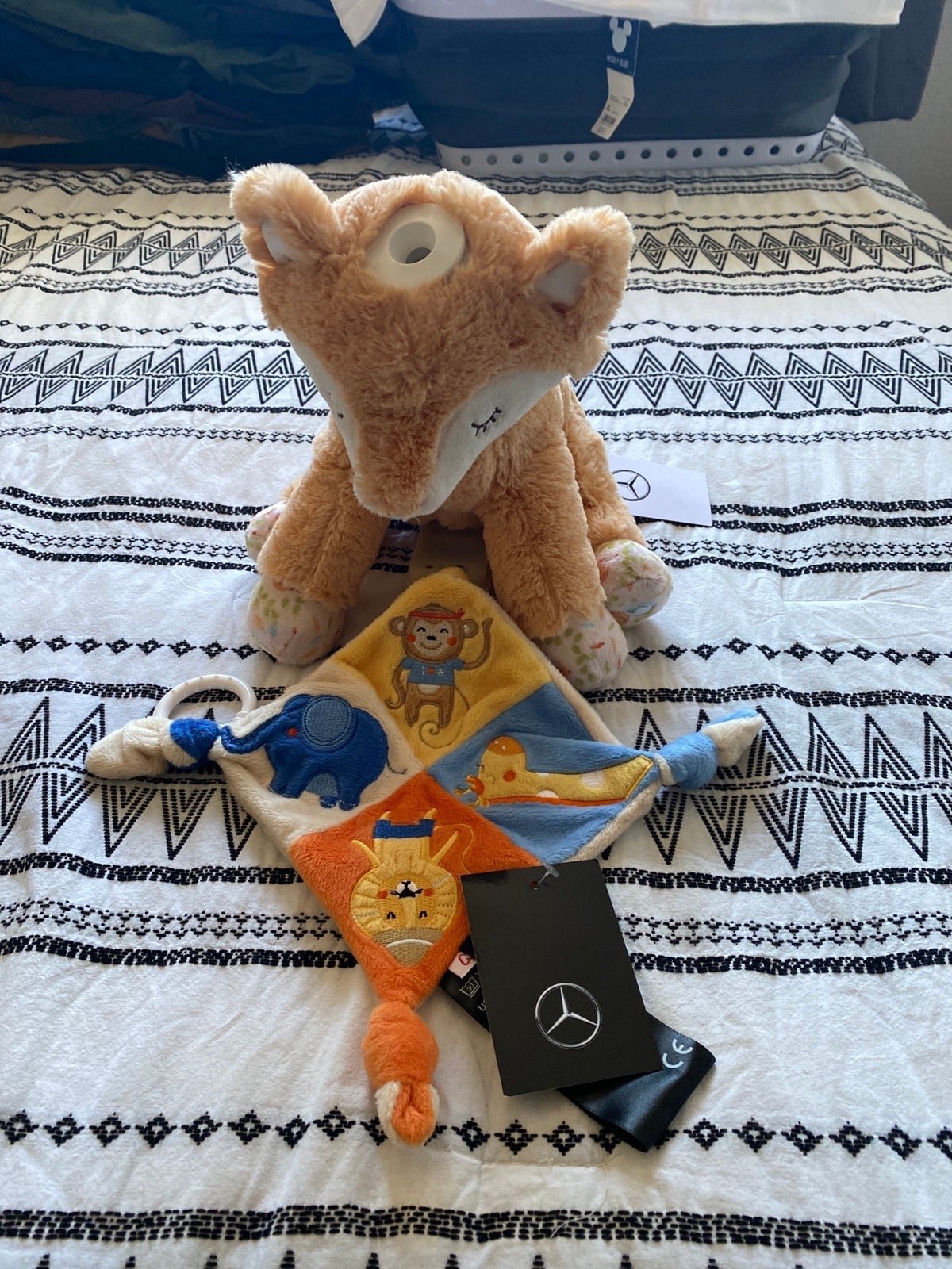 Mercedes Baby Douglas Starlight Musical Fox and Safari Cloth