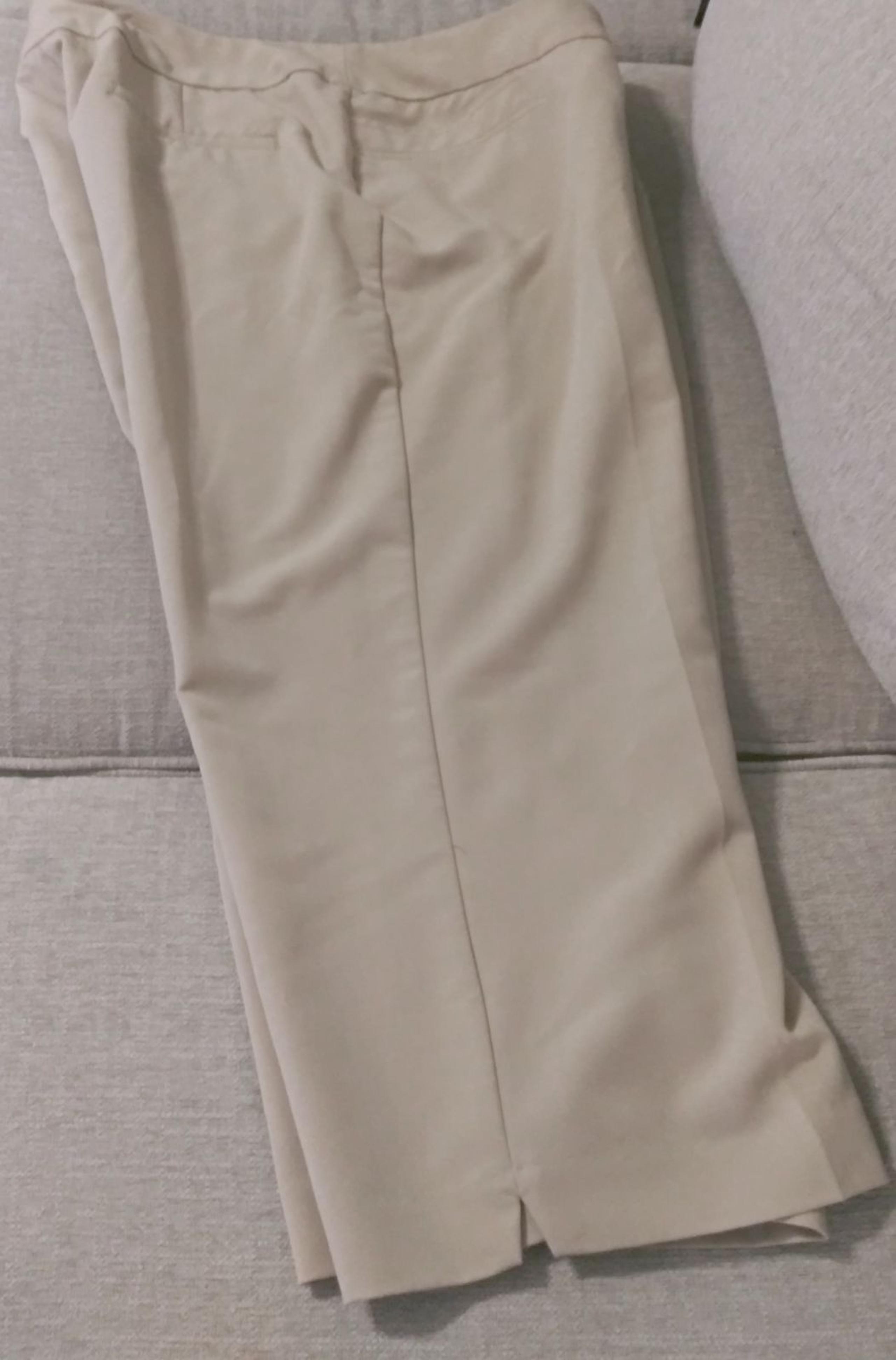 Capri size 12 beige pant - Kim Rogers