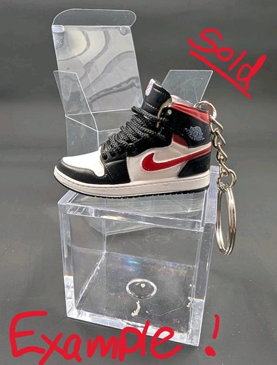 Mini Nike Air Jordan Shoe Keychains, Lot of 9, Accessories (Left Foot shoes)