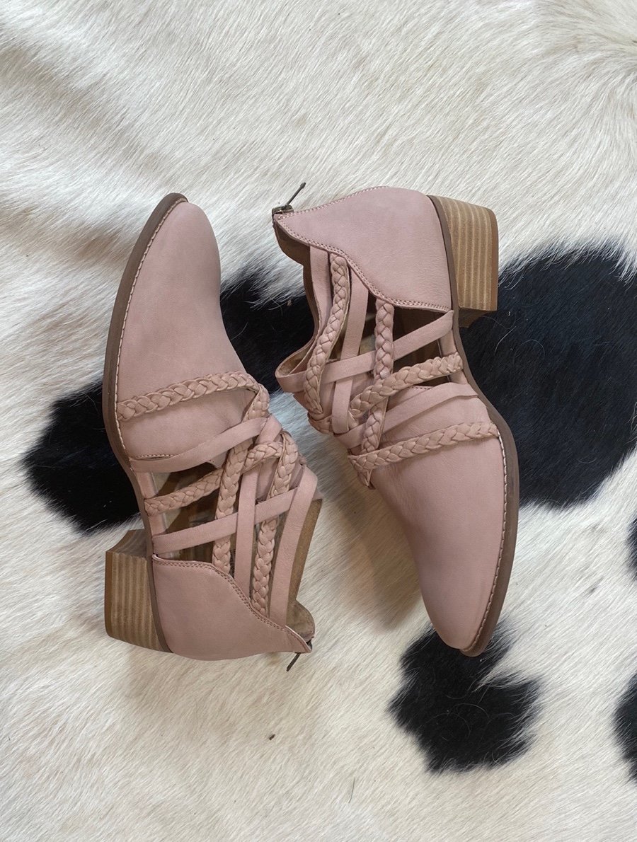Anthropology Seychelles So Blue woven leather strappy ankle booties