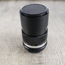 Spiratone Automatic 1 : 2.8 135 mm zoom lens screw mount
