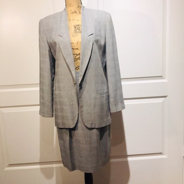 Vintage ASHLEY BROOKE 2 PIECE SKIRT SUIT