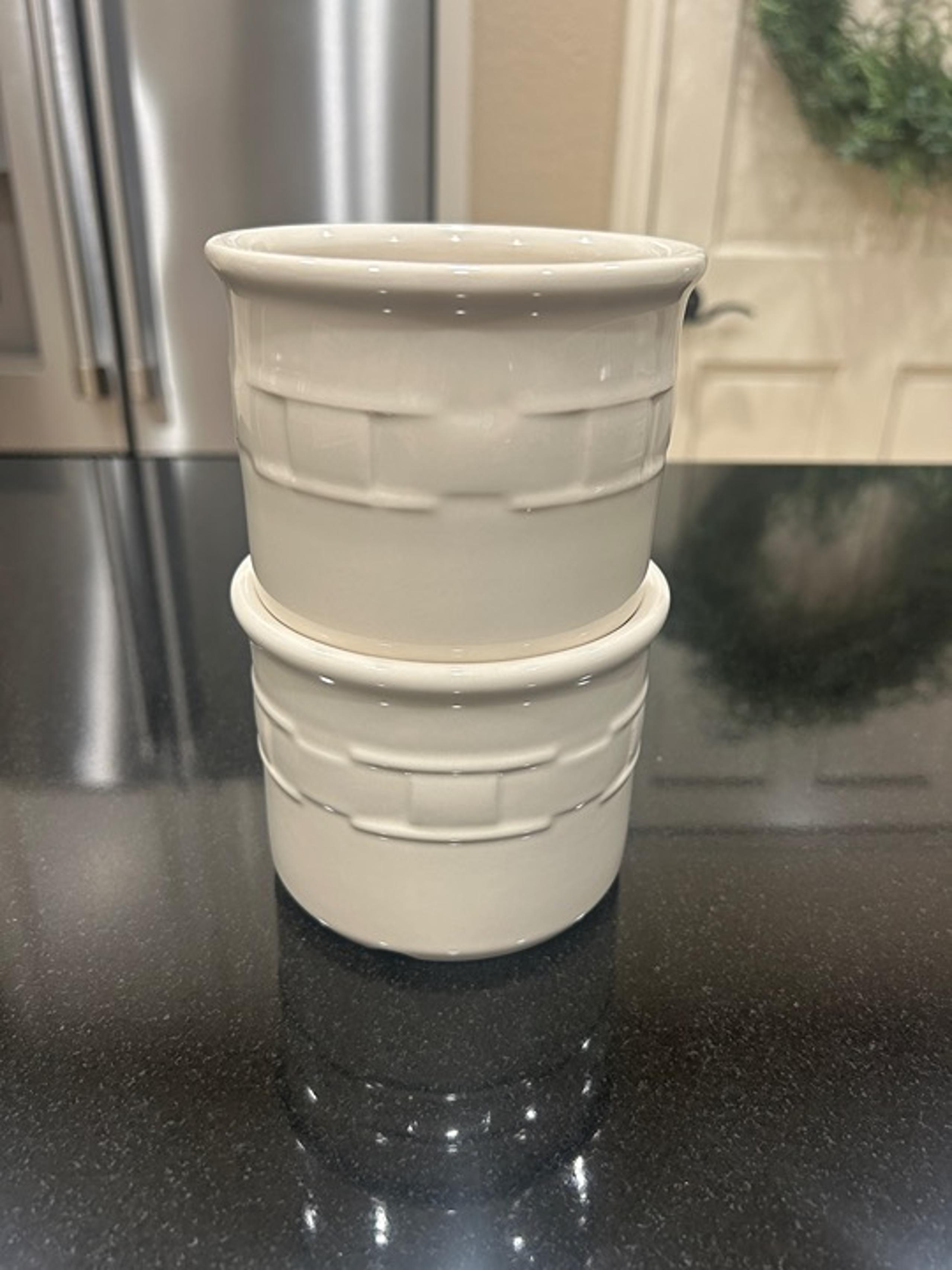 Set of 2 Longaberger Heirloom Ivory Pint Crocks USA