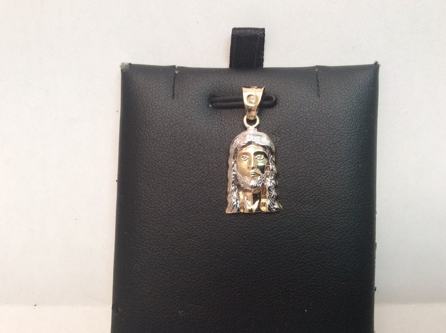 10K TWO TONE REAL GOLD DIAMOND CUT SMALL JESUS FACE PENDANT