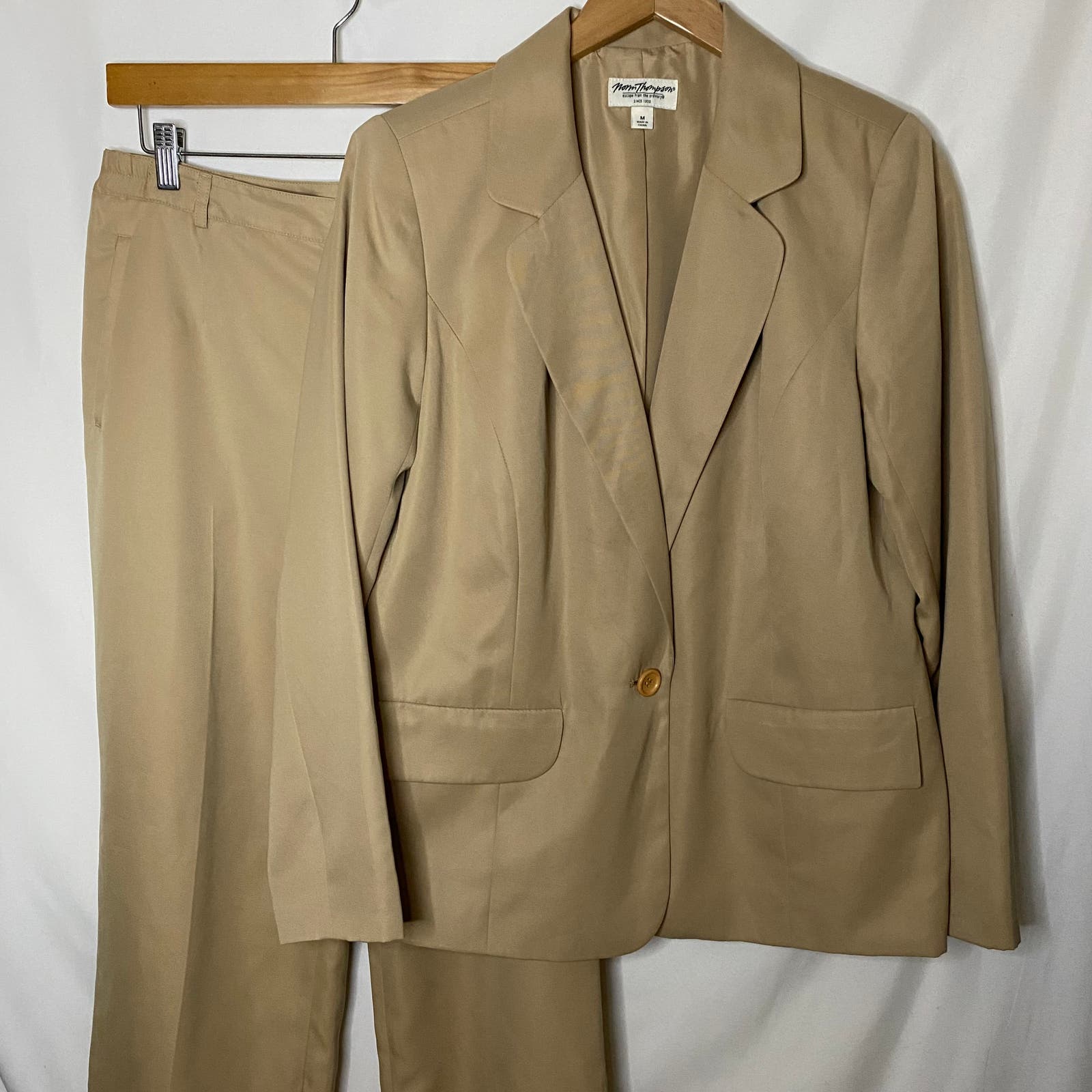 Norm Thompson |Women's vintage tan tailored blazer + pants suit