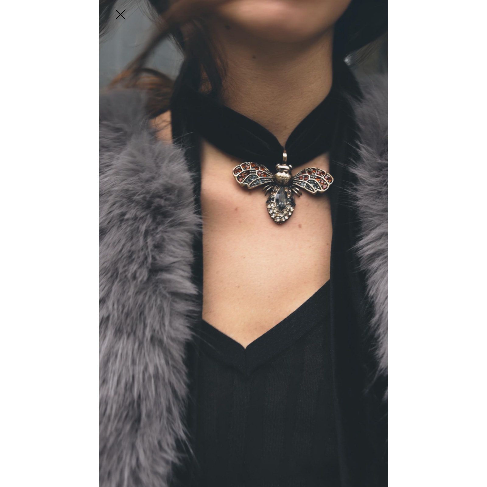 Nwt- Zara LONG VELVET BEE JEWEL NECKLACE