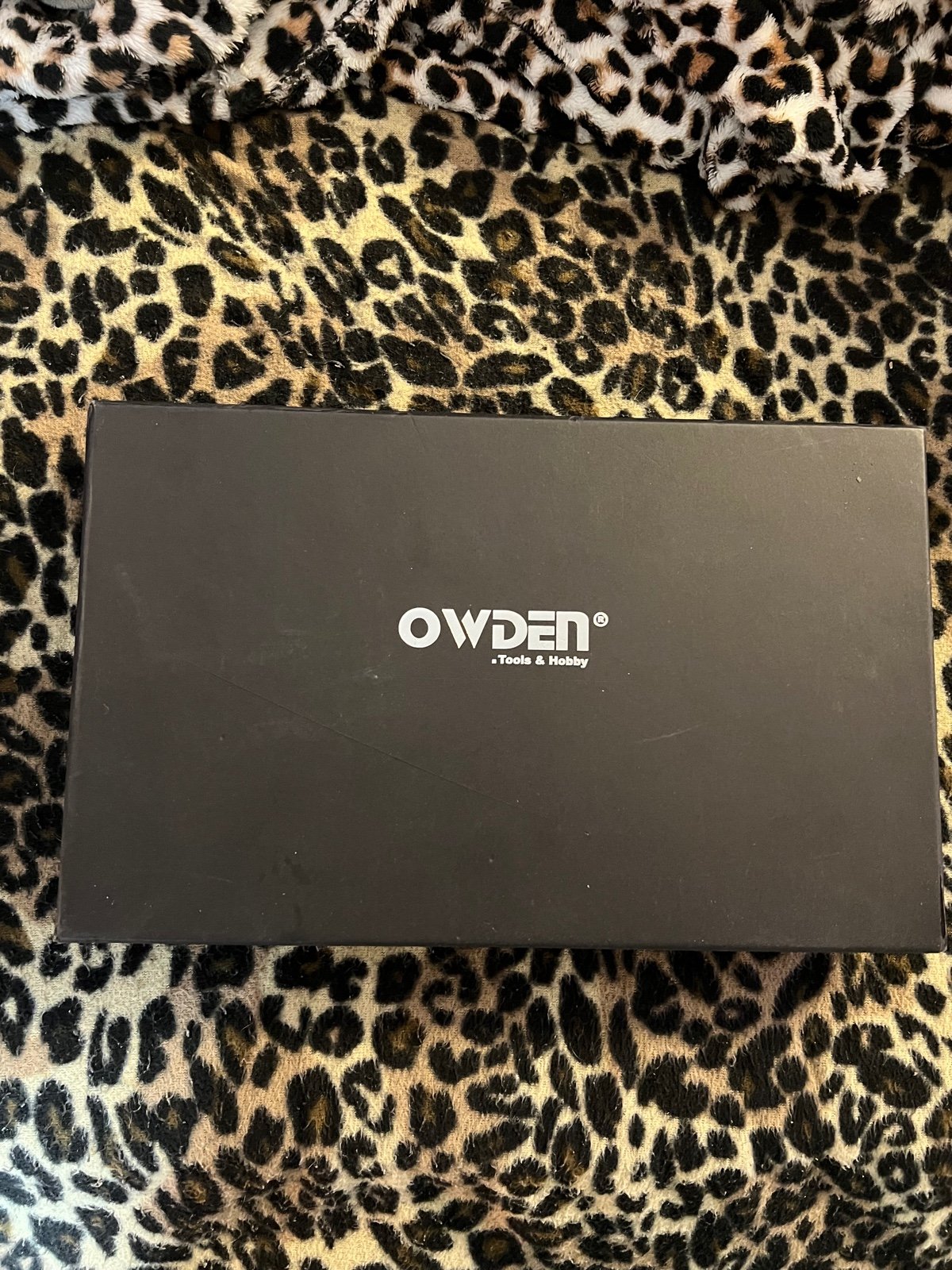 Owden jewelry engraver