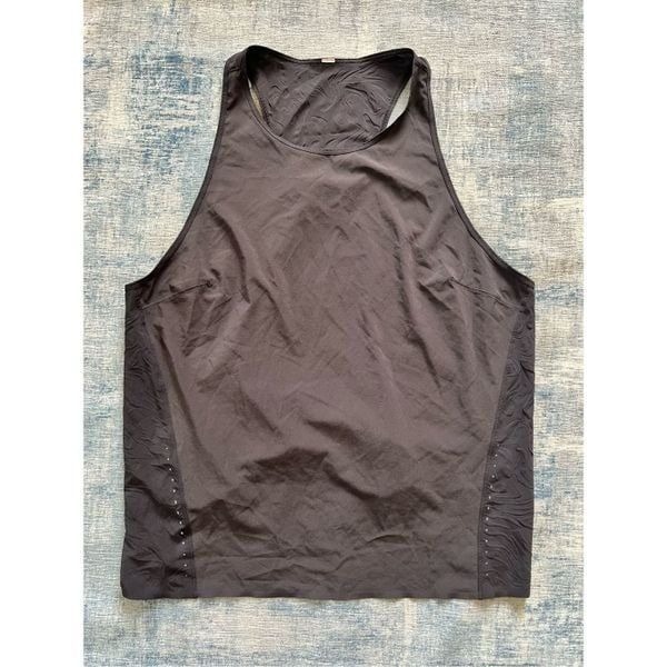 Lululemon Lightweight Stretch Airflow Running Tank Top Embossed Black Size 12