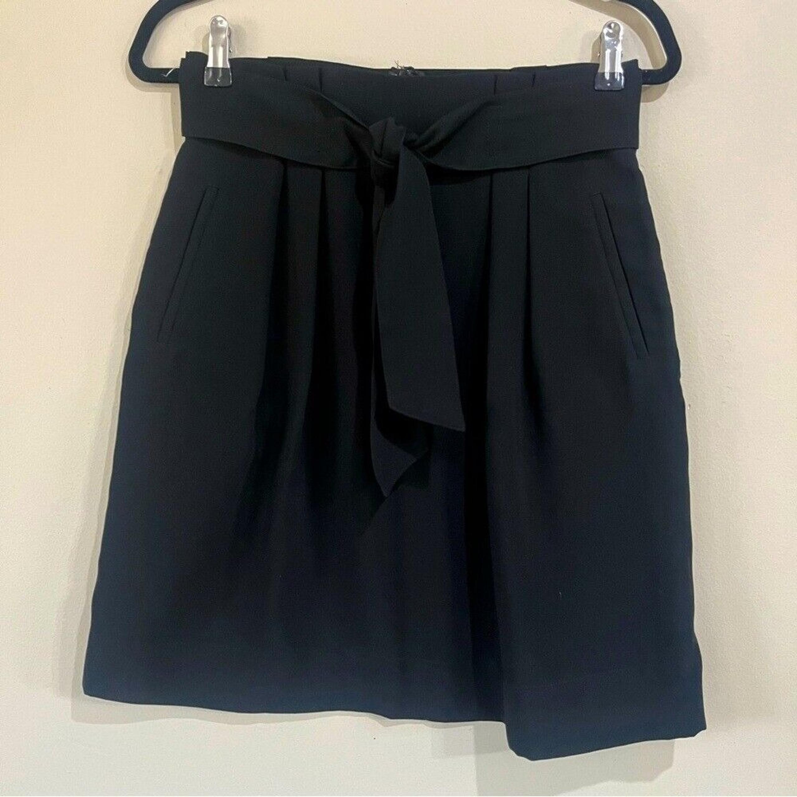 H&M Women's 8 Black Pleated Paperbag Waist Tie Front Mini Skirt